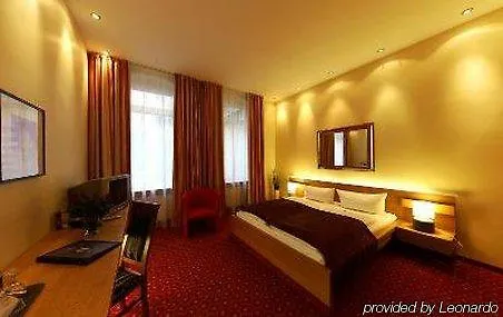 Hotel & Apartments Zarenhof Berlin Friedrichshain 3*,  Germany